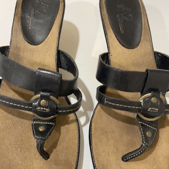 Aerosol leather upper caulk he’ll size 8 - Picture 2 of 7